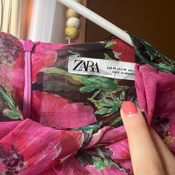 Zara Pink Floral Tulle Ruched Long Sleeve Top w/ Thumb Holes Mesh - Picture 4 of 6